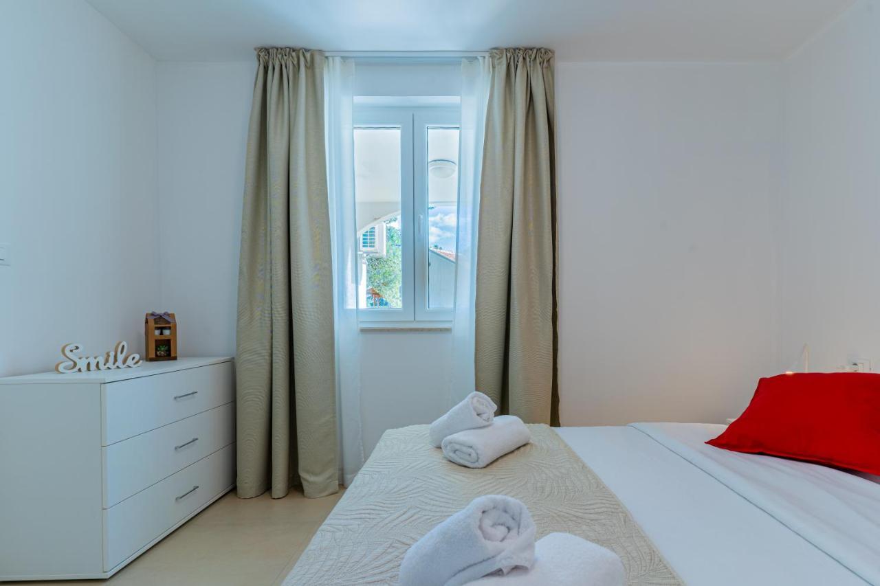 Apartments Lopari Нерезине Экстерьер фото