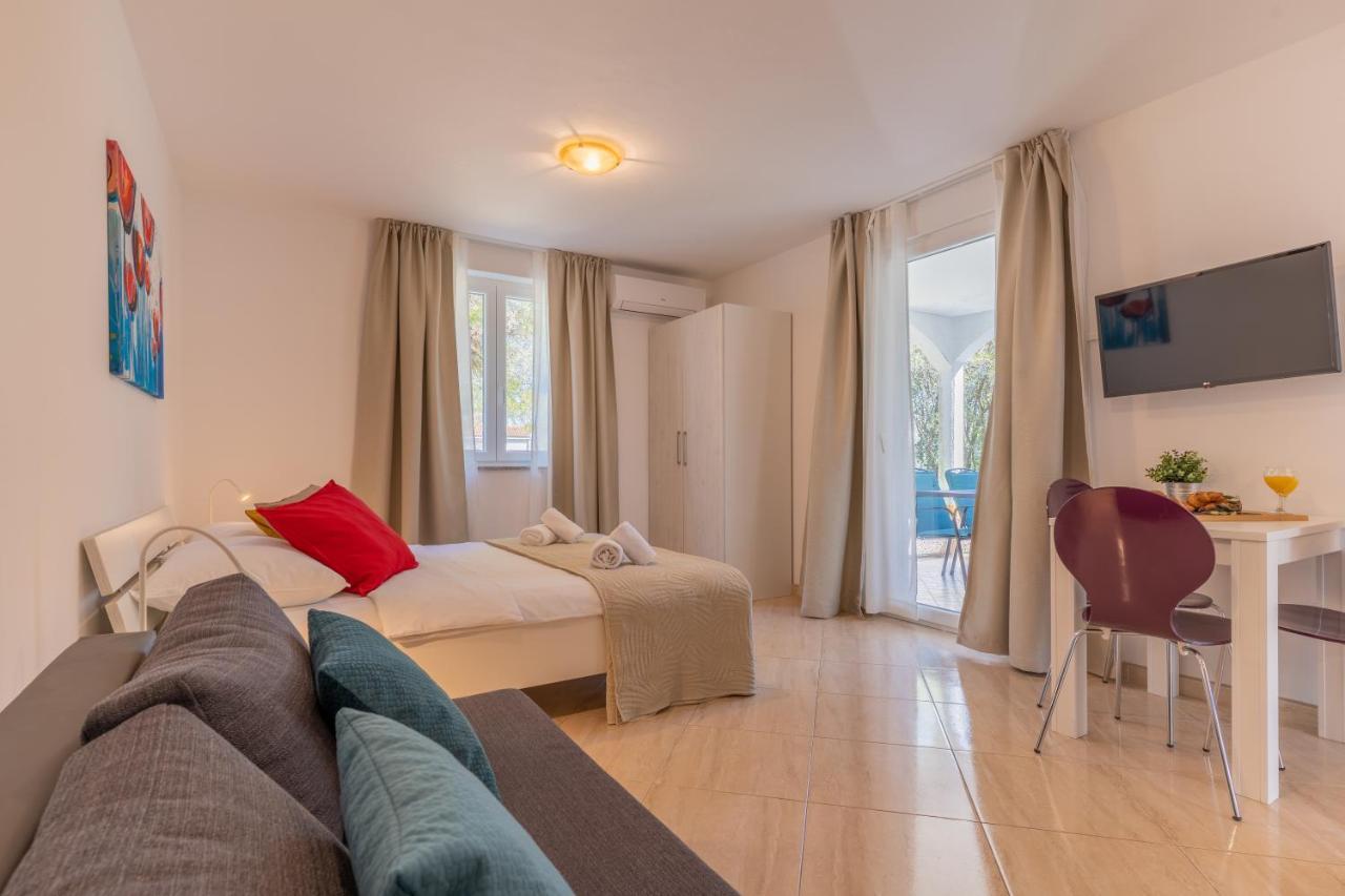 Apartments Lopari Нерезине Экстерьер фото